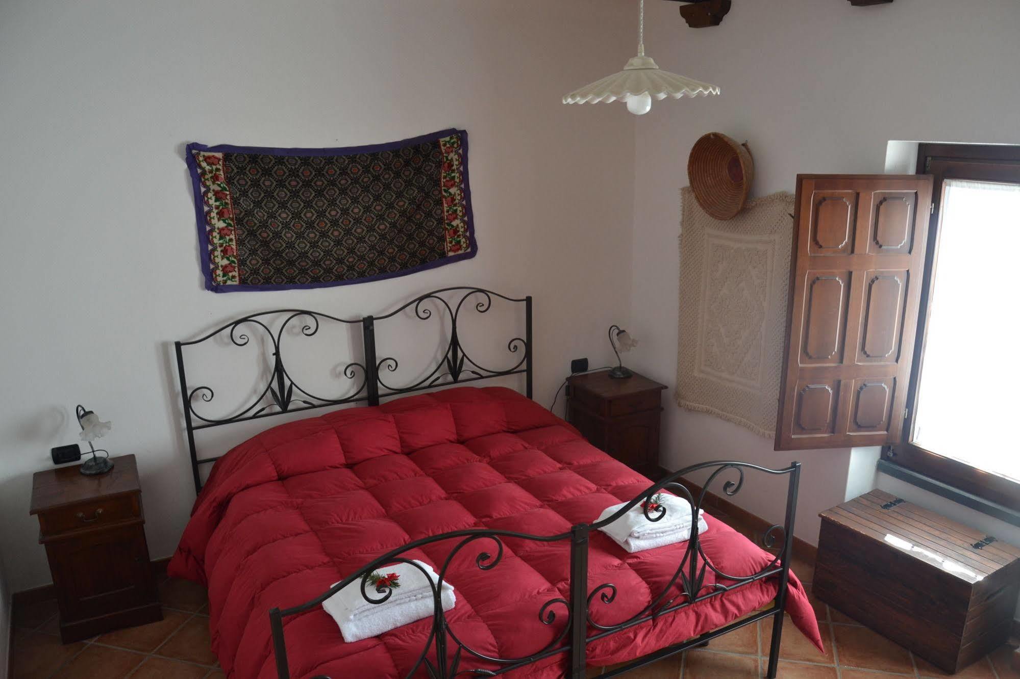B&B Sa Muredda Сардара Экстерьер фото